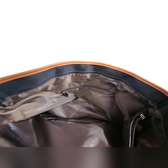 ZYSUN Black & Tan Tote Bag with Matching Black Wallet – Spacious and Stylish - Picture 6 of 6